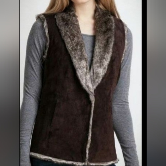 Ecru Suede Vest - Picture 1 of 8